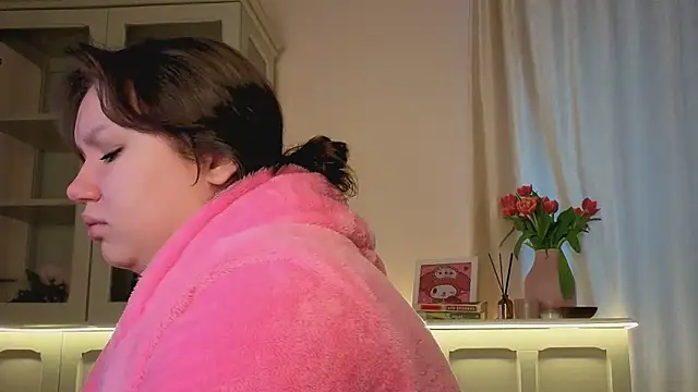 Alisia Mars online show from March 9, 5:00 am