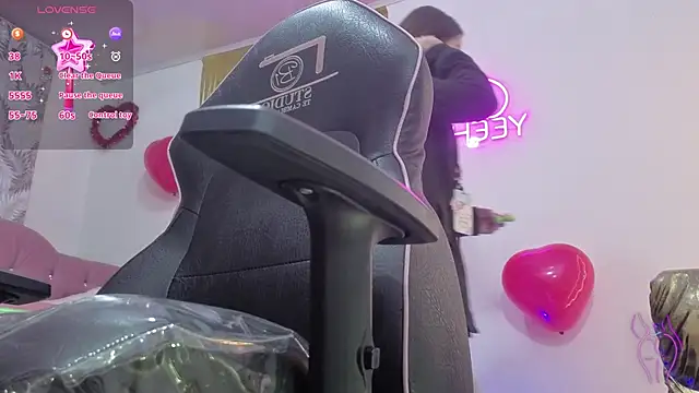 Laylafoxy tay online show from February 18, 3:24 am