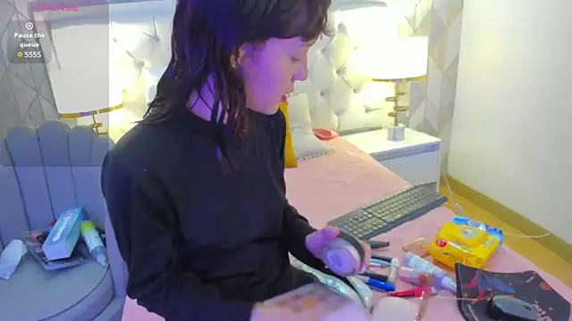 Snapshot of Nastya_Fantasy chatting on January 11, 7:27 pm Nastya Fantasy online show from January 11, 7:27 pm