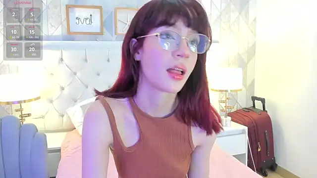 Snapshot of Nastya_Fantasy chatting on February 17, 7:31 pm Nastya Fantasy online show from February 17, 7:31 pm