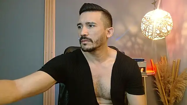 Reiko 85  online show from March 31, 2:39 pm