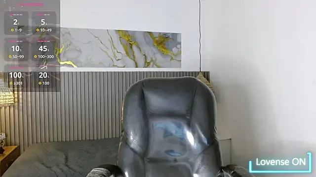 Dyla n18 online show from February 25, 8:18 pm