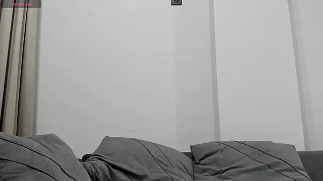 aenie online show from February 1, 11:43 am