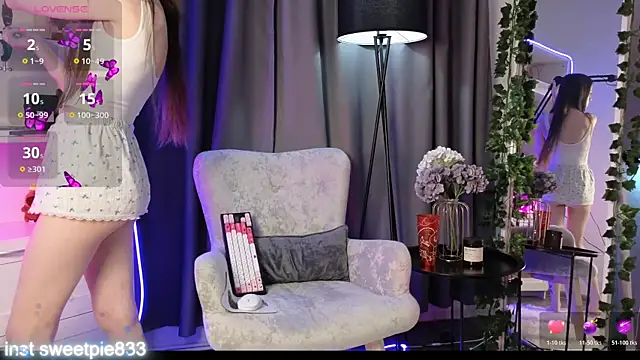 Anal Girl  online show from February 26, 4:17 pm