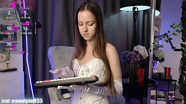 Anal Girl  online show from April 8, 4:29 pm