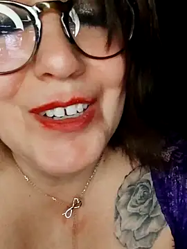 Snapshot of dame_a_punir_77 chatting on February 24, 3:53 pm dame a punir 77 online show from February 24, 3:53 pm