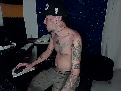 patrik tattoo  online show from December 28, 5:02 am