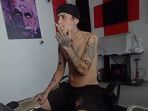 Snapshot of patrik_tattoo_ chatting on April 26, 5:32 pm patrik tattoo online show from April 26, 5:32 pm