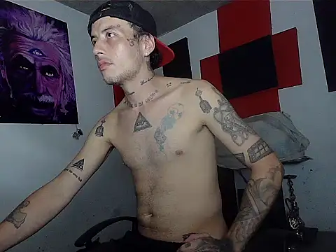 Snapshot of patrik_tattoo_ chatting on May 21, 5:36 am patrik tattoo online show from May 21, 5:36 am