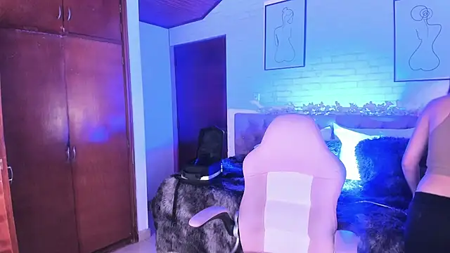 Kitty Pam online show from April 17, 8:56 pm