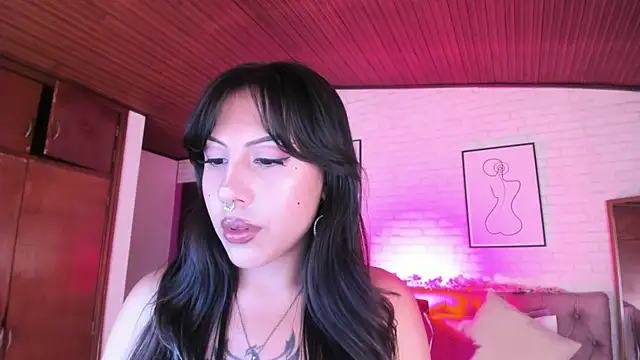 Snapshot of Kitty_Pam chatting on June 11, 12:32 am Kitty Pam online show from June 11, 12:32 am