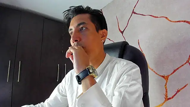 Snapshot of EdwardVlad chatting on December 9, 7:39 pm EdwardVlad online show from December 9, 7:39 pm