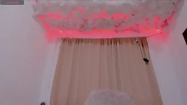 Snapshot of Lauu_G chatting on March 5, 3:08 am Lauu G online show from March 5, 3:08 am