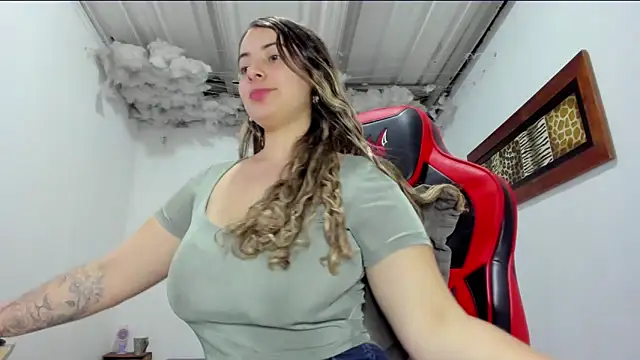 Lauu G online show from December 22, 4:31 am