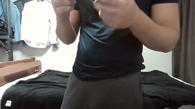 YU-KI00 online show from October 3, 1:08 pm