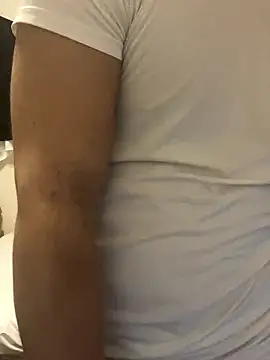 YU-KI00 online show from October 31, 1:01 pm