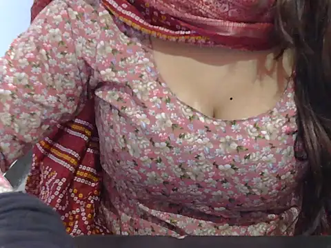 cutie-taara online show from January 16, 12:20 pm