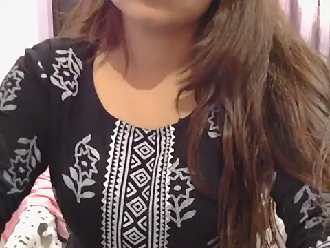 cutie-taara online show from March 12, 8:51 am