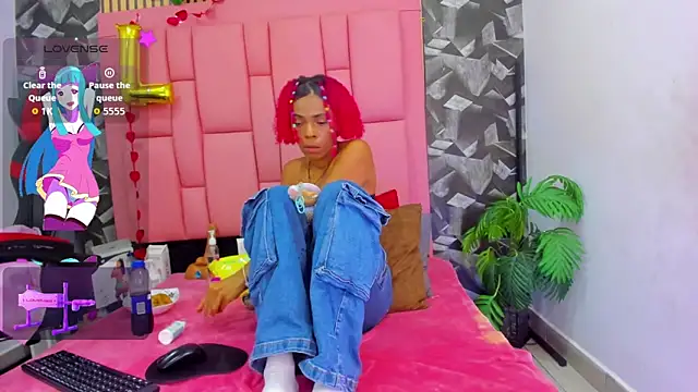 Brithanyslim online show from March 24, 7:30 pm