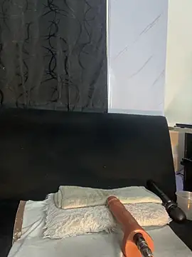 chiquimaturesexy online show from March 12, 2:07 am