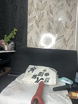 Snapshot of chiquimaturesexy chatting on May 21, 11:34 pm chiquimaturesexy online show from May 21, 11:34 pm