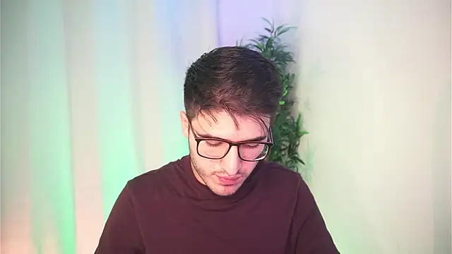 Snapshot of Tony_Wylie chatting on February 14, 3:42 pm Tony Wylie online show from February 14, 3:42 pm