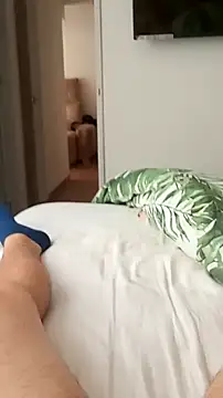 Snapshot of Tony_Wylie chatting on February 27, 4:07 pm Tony Wylie online show from February 27, 4:07 pm