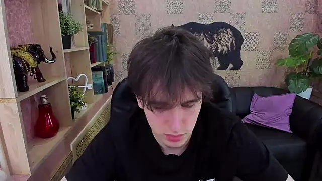 Snapshot of BillyHont chatting on December 3, 6:28 pm BillyHont online show from December 3, 6:28 pm