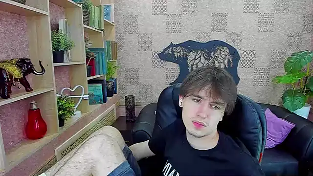 Snapshot of BillyHont chatting on December 10, 10:47 pm BillyHont online show from December 10, 10:47 pm