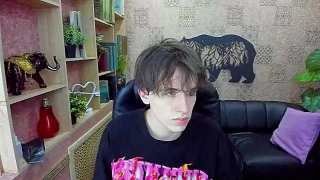 Snapshot of BillyHont chatting on December 12, 7:04 pm BillyHont online show from December 12, 7:04 pm