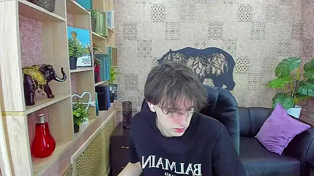 Snapshot of BillyHont chatting on December 17, 12:11 pm BillyHont online show from December 17, 12:11 pm