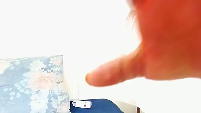 Snapshot of xSpicyQueen8x chatting on January 19, 4:22 am xSpicyQueen8x online show from January 19, 4:22 am