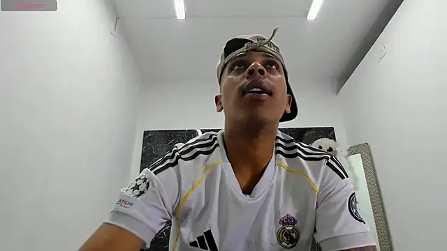 ada-brooke online show from December 14, 1:00 am