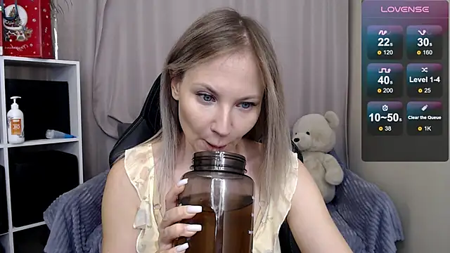 Sunny bunny6 online show from February 4, 3:12 am