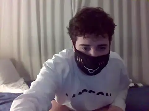 Snapshot of Your_femboy24 chatting on December 14, 12:01 am Your femboy24 online show from December 14, 12:01 am