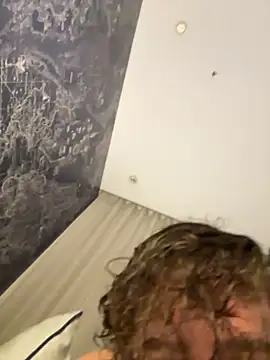 Snapshot of Your_femboy24 chatting on October 15, 10:32 pm Your femboy24 online show from October 15, 10:32 pm