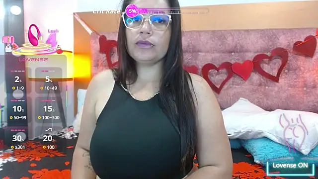 Snapshot of vennuss_89 chatting on February 4, 11:38 am vennuss 89 online show from February 4, 11:38 am