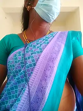 Snapshot of Preethytamilsexy chatting on June 10, 4:45 am Preethytamilsexy online show from June 10, 4:45 am