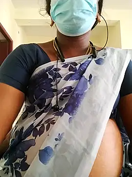 Snapshot of Preethytamilsexy chatting on August 5, 8:28 am Preethytamilsexy online show from August 5, 8:28 am