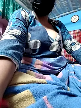 BERRY 00 online show from December 14, 5:40 pm