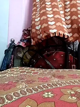 BERRY 00 online show from April 3, 10:02 am