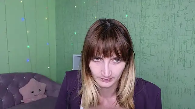 Snapshot of Nika_Kitten chatting on May 4, 11:06 am Nika Kitten online show from May 4, 11:06 am