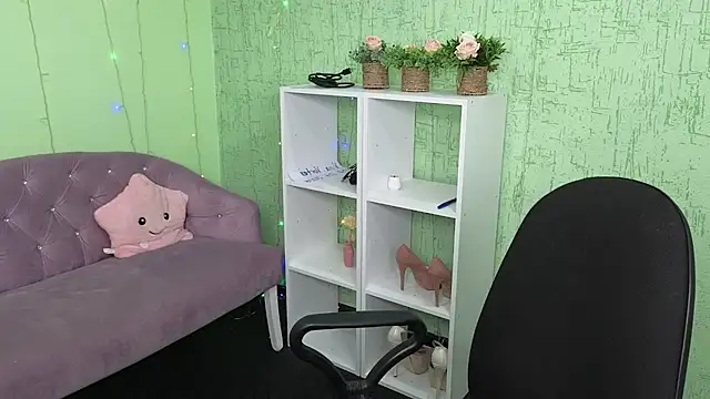 Snapshot of Nika_Kitten chatting on May 12, 10:12 am Nika Kitten online show from May 12, 10:12 am
