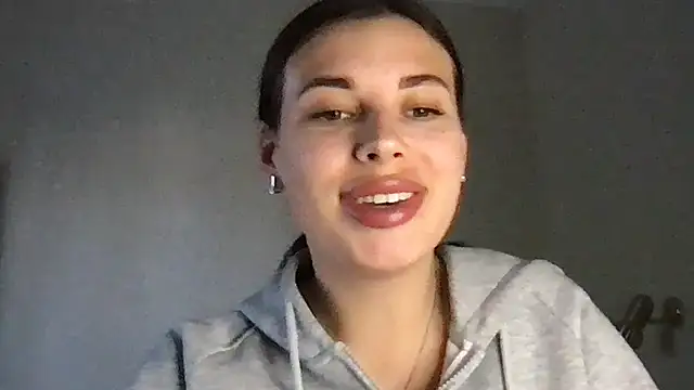 Snapshot of MoonriseGoddess chatting on April 21, 3:28 pm MoonriseGoddess online show from April 21, 3:28 pm
