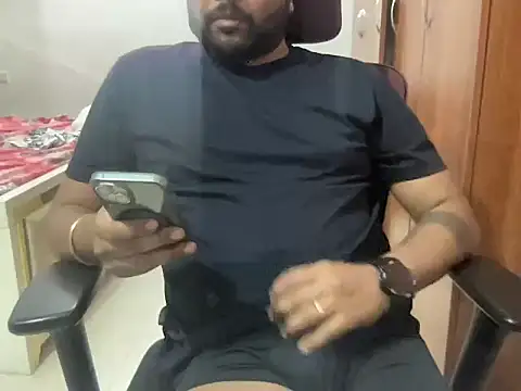 Snapshot of robymeaty chatting on June 27, 9:20 pm robymeaty online show from June 27, 9:20 pm