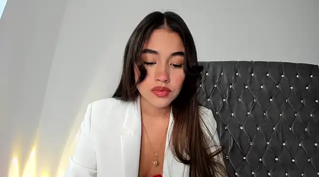 Snapshot of AriaMontgomery chatting on January 22, 1:20 am AriaMontgomery online show from January 22, 1:20 am