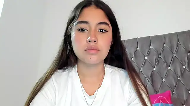 Snapshot of AriaMontgomery chatting on January 27, 8:51 am AriaMontgomery online show from January 27, 8:51 am