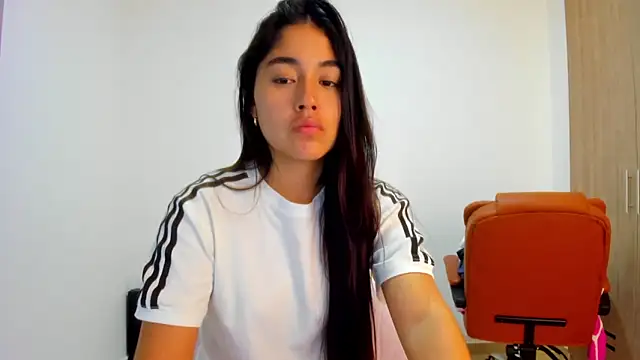 AriaMontgomery online show from April 15, 4:19 am