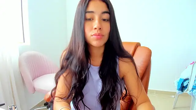 AriaMontgomery online show from April 19, 6:10 pm