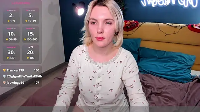 Snapshot of Fluffy_Monica chatting on January 8, 1:09 pm Fluffy Monica online show from January 8, 1:09 pm